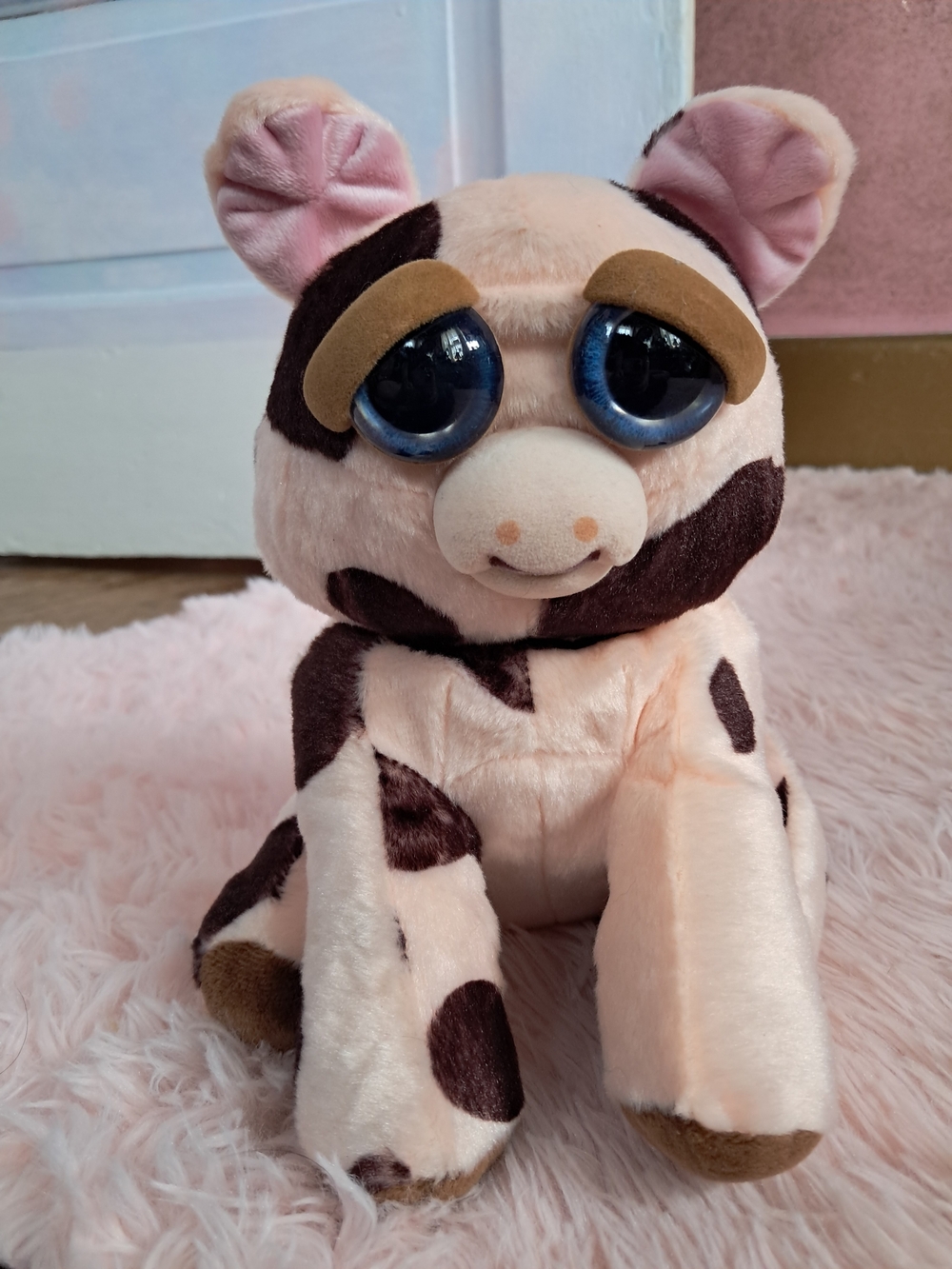 Feisty Pets Plush Pig! Happy Or Angry! Brand New!